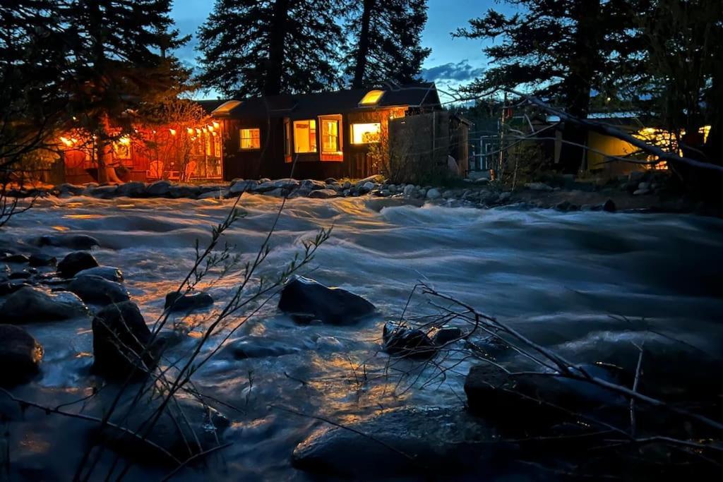 Thorpe On The Water. Creekside Nederland Cabin. Buitenkant foto